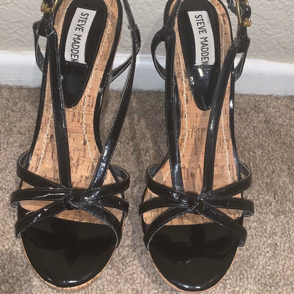 Steve Madden cork platform with black straps open toe wedges/heels